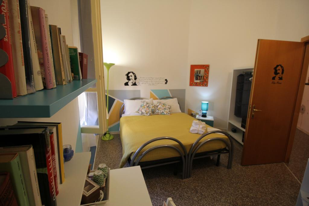 Bed and Breakfast Bed 'N Books Сассари Экстерьер фото